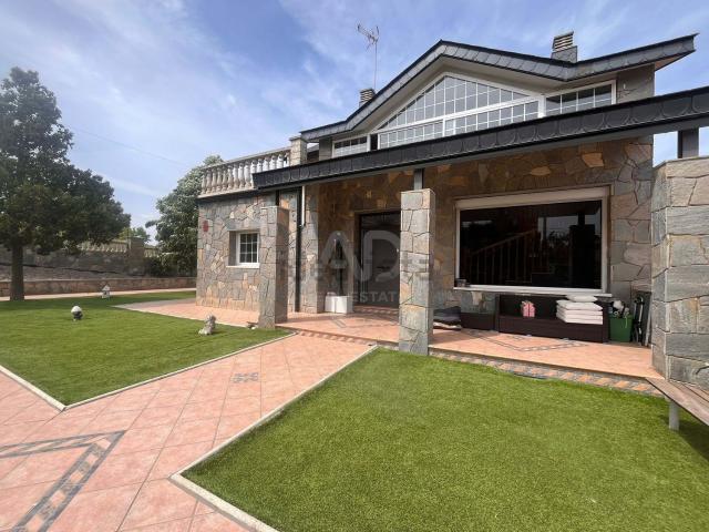 Chalet, Can Parellada, Terrassa