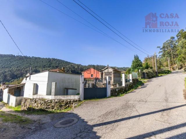 Chalet, Cangas