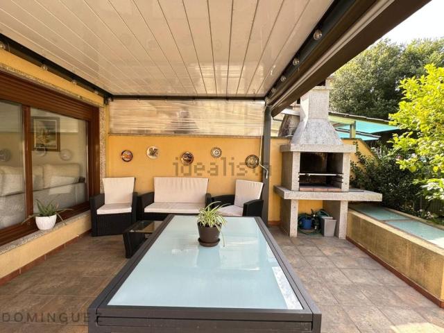 Chalet, Cangas