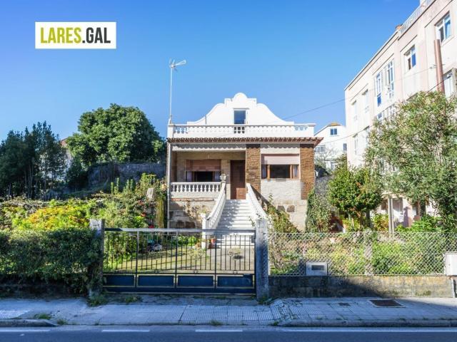 Chalet, Cangas