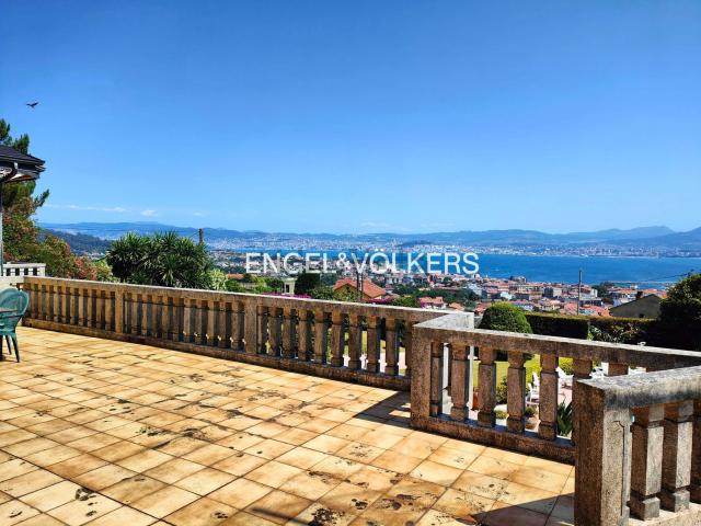 Chalet, Cangas