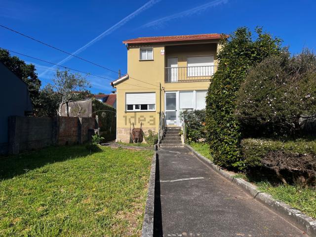 Chalet, Cangas