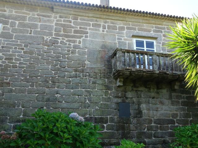 Chalet, Cangas