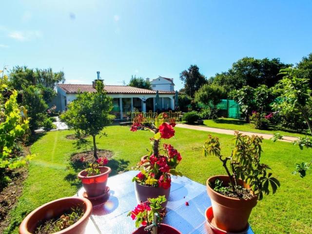 Chalet, Cangas