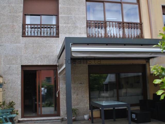 Chalet, Cangas