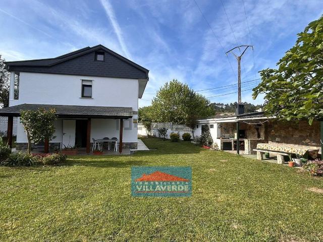 Chalet, Cangas