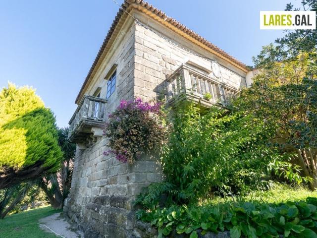 Chalet, Cangas