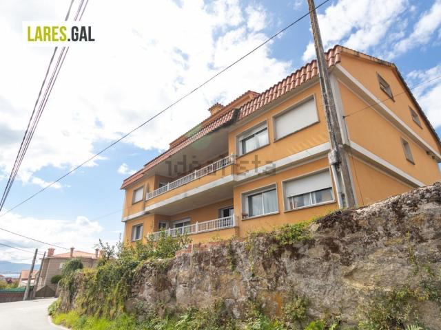 Chalet, Cangas