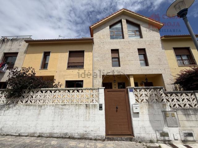 Chalet, Cangas