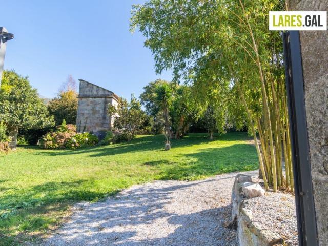 Chalet, Cangas