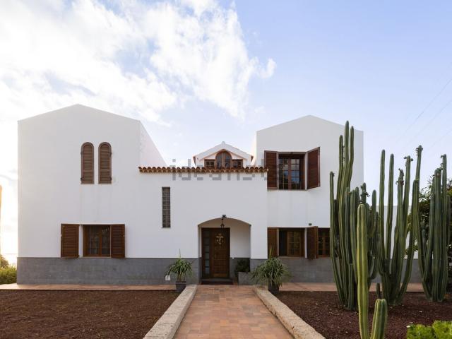 Chalet, Candelaria