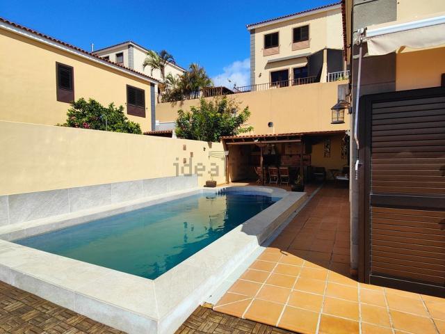 Chalet, Candelaria