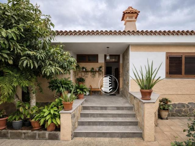 Chalet, Candelaria