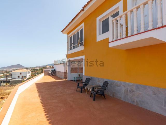Chalet, Candelaria