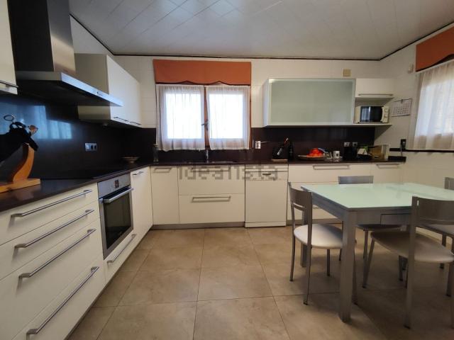 Chalet, Canovelles