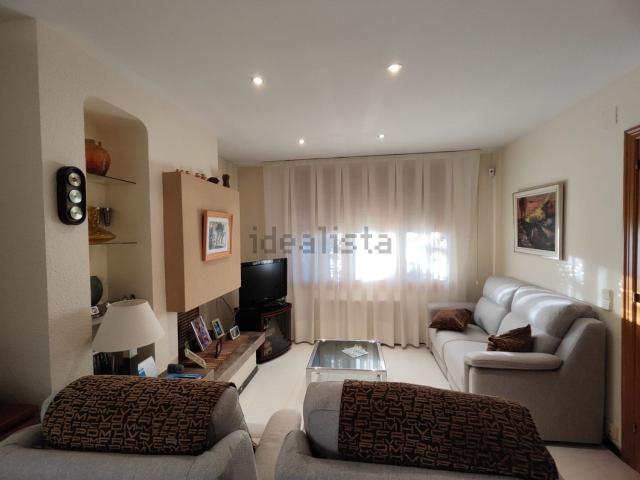 Chalet, Canovelles
