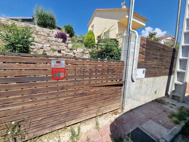 Chalet, Cànoves i Samalús