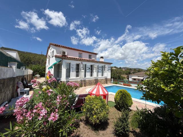 Chalet, Canyelles
