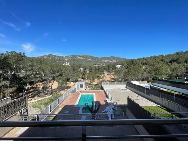 Chalet, Canyelles