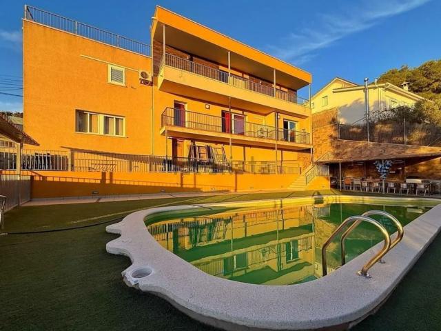 Chalet, Canyelles