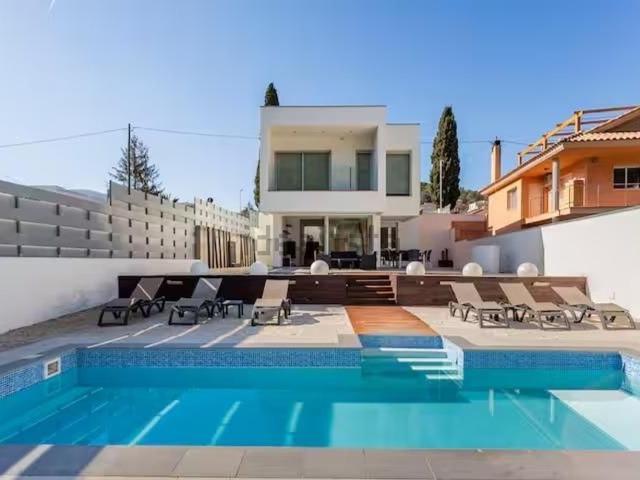 Chalet, Canyelles