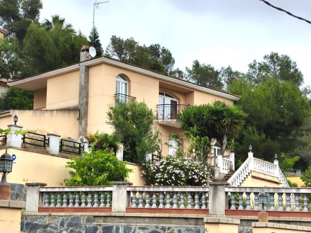 Chalet, Canyelles