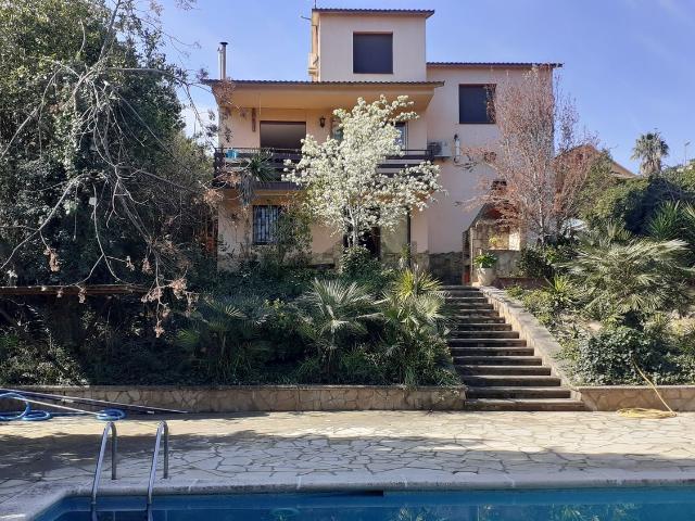Chalet, Canyelles