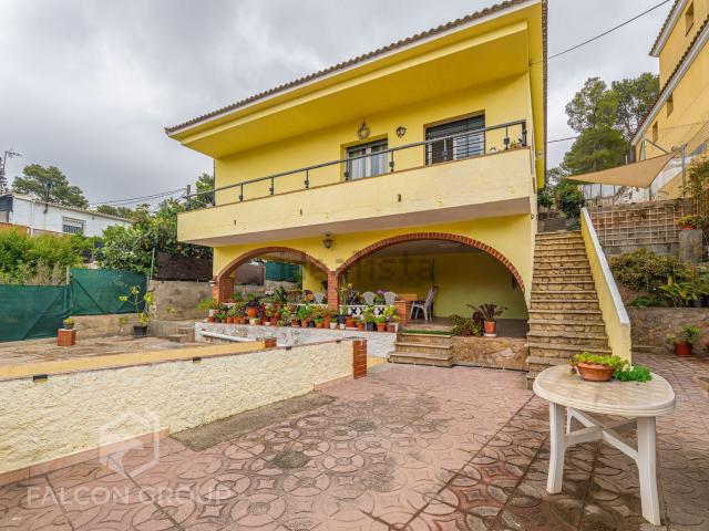 Chalet, Canyelles