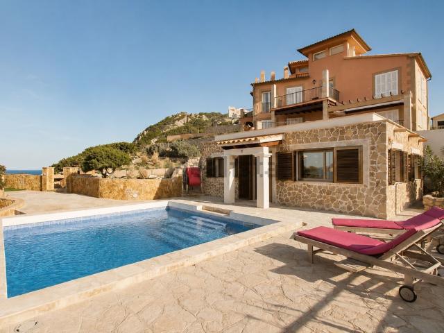 Chalet, Capdepera