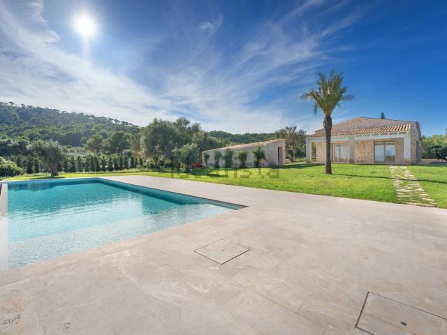 Chalet, Capdepera