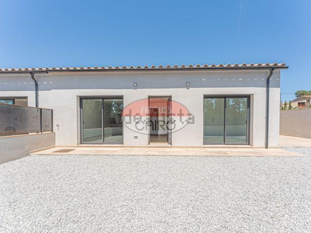 Chalet, Capmany