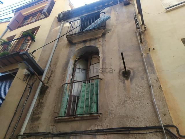 Chalet, Cardona