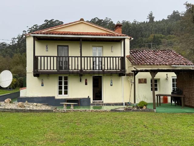 Chalet, Cariño