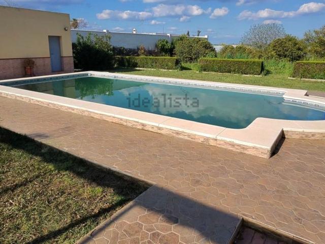 Chalet, Carmona