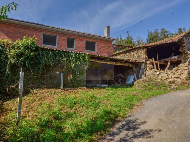 Chalet, Carral
