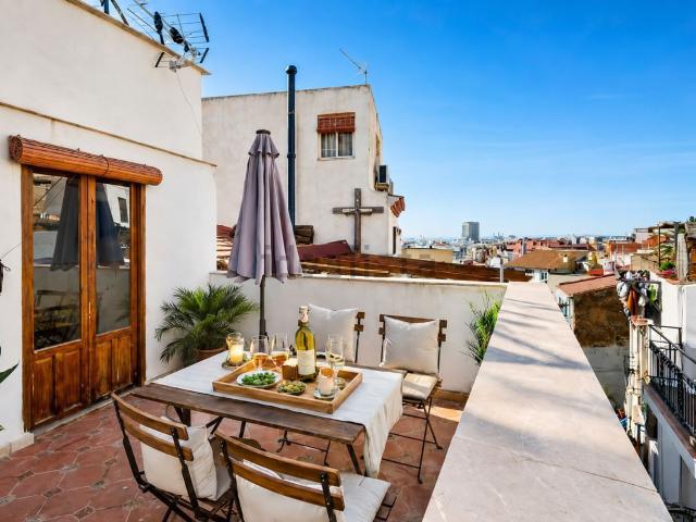 Chalet, Casco Histórico Santa Cruz, Alicante / Alacant