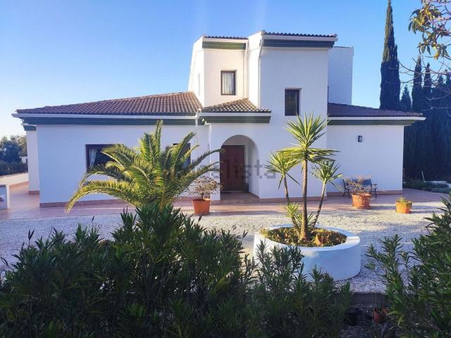 Chalet, Casarabonela