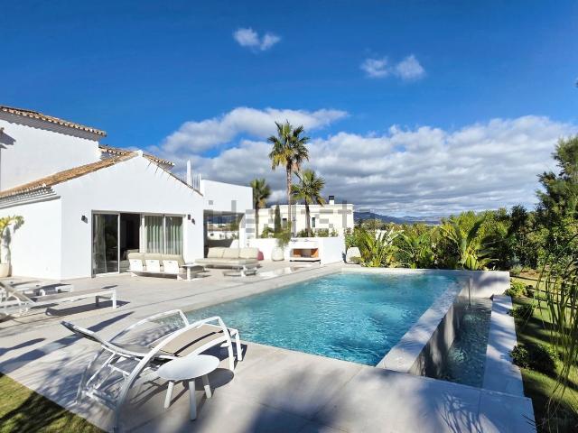 Chalet, Casares