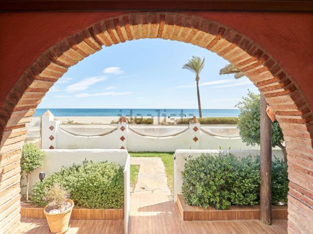 Chalet, Casares