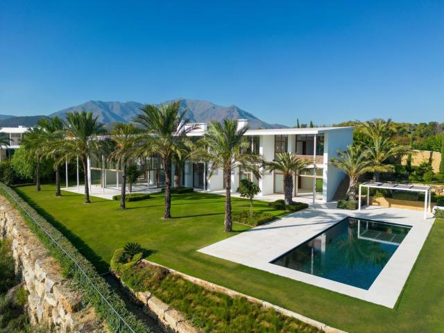 Chalet, Casares