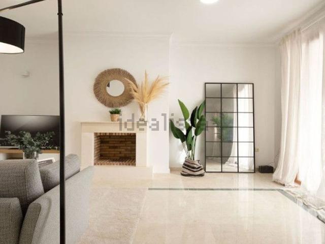 Chalet, Casares