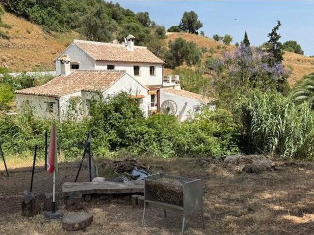 Chalet, Casares