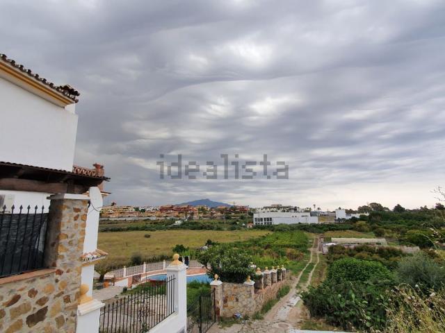 Chalet, Casares