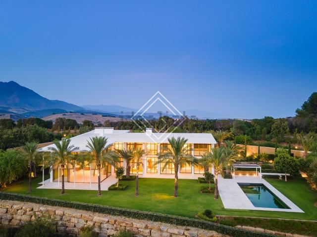 Chalet, Casares