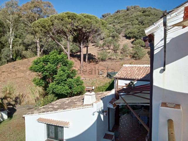 Chalet, Casares