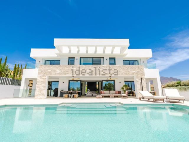 Chalet, Casares