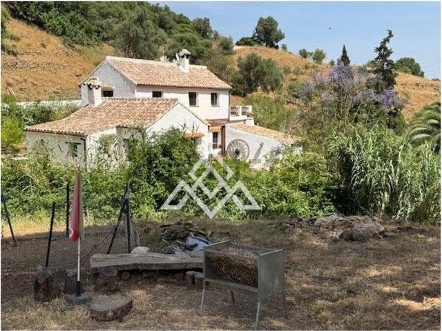 Chalet, Casares