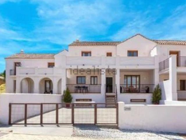 Chalet, Casares