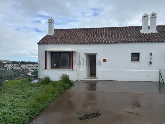 Chalet, Casares