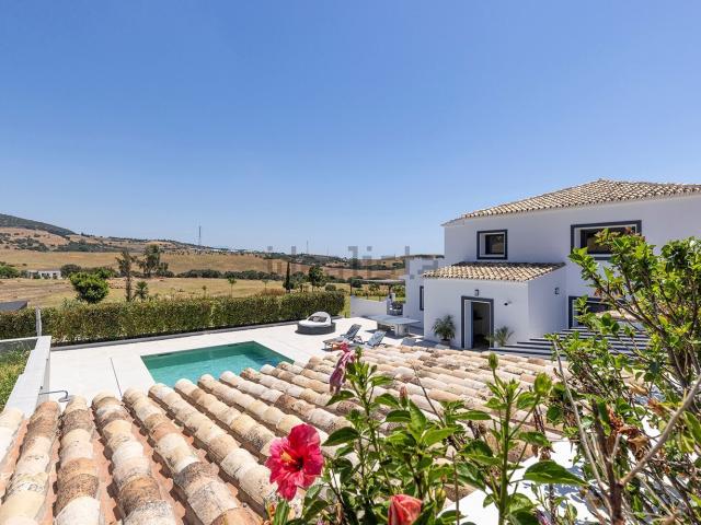 Chalet, Casares